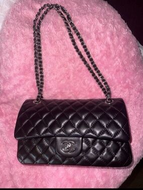 CHANEL Black Quilted Shoulder Bag with Chain Strap